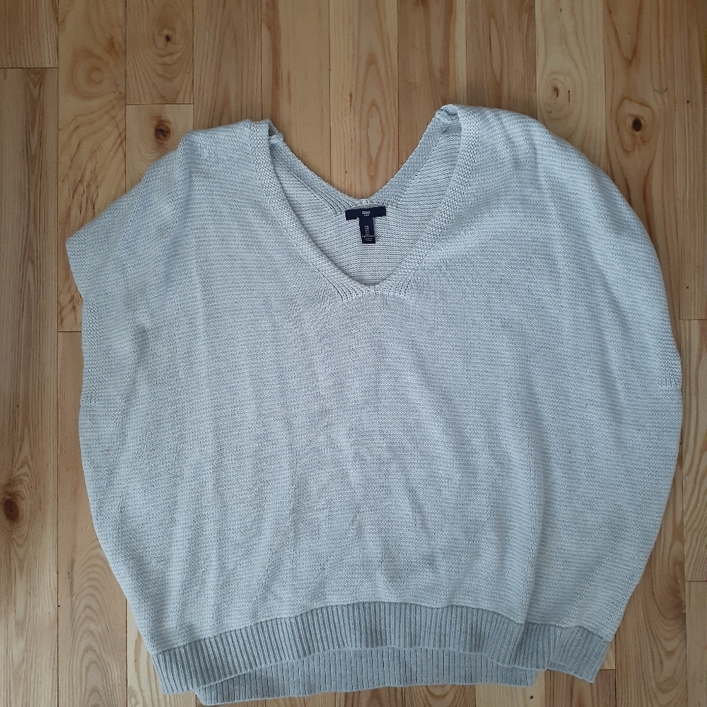 Gap short sleeved sweater top